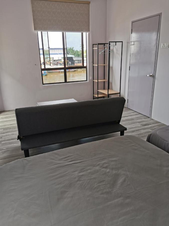 Mersingfirstfloor丰盛港二楼民宿 Buitenkant foto