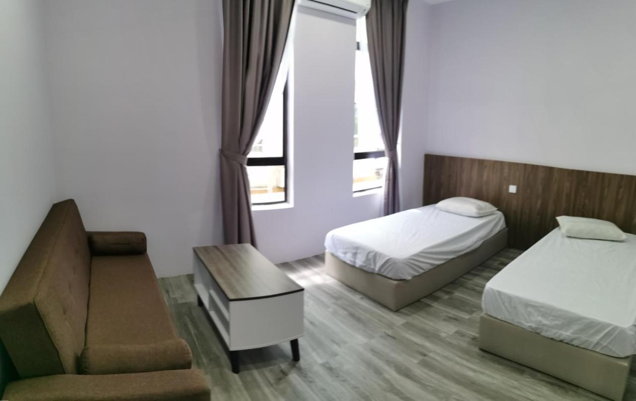 Mersingfirstfloor丰盛港二楼民宿 Buitenkant foto