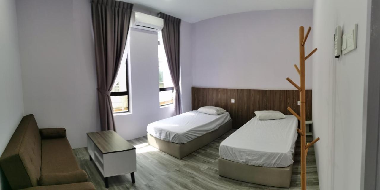 Mersingfirstfloor丰盛港二楼民宿 Buitenkant foto