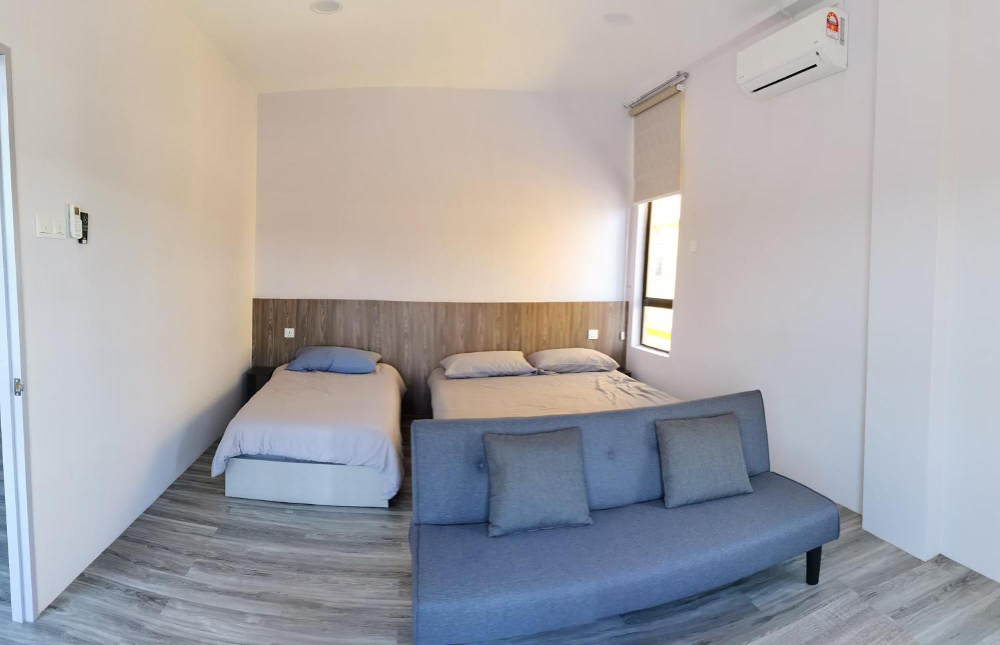 Mersingfirstfloor丰盛港二楼民宿 Buitenkant foto